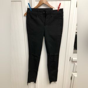 American Eagle black distressed jeans